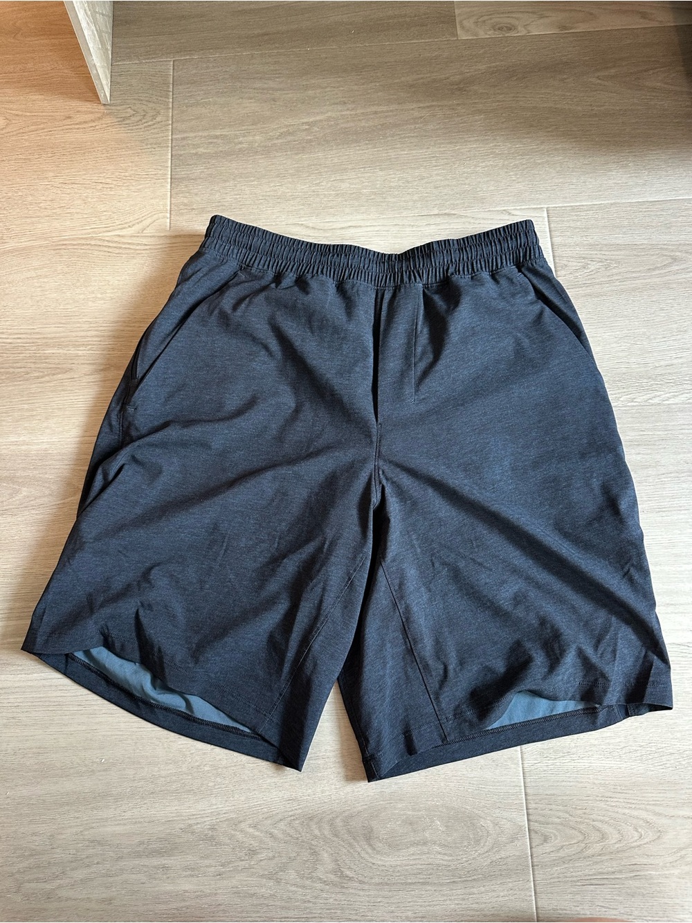 lululemon athletica Men's Black Athletic Shorts navy